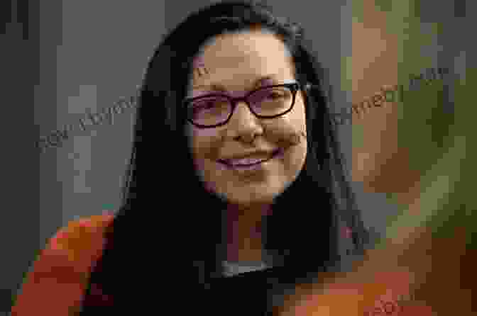 Image Of Alex Vause, An Enigmatic Inmate In Orange Is The New Black Orange Is The New Black: My Year In A Women S Prison